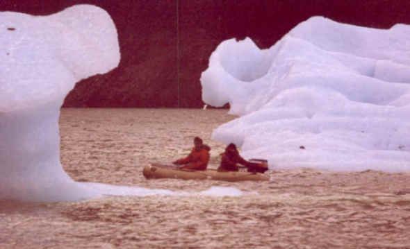 MOON 310 dinghy Rib in Ices in last Hope  Seno Cerrano Glaciar 