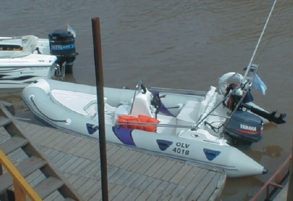 semi rigid inflatable boat complete equippment and auxiliary motor EC homologed 
