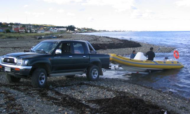MOON 560 rigid hull inflatable boats PUNTA ARENAS CHILE PATAGONIA