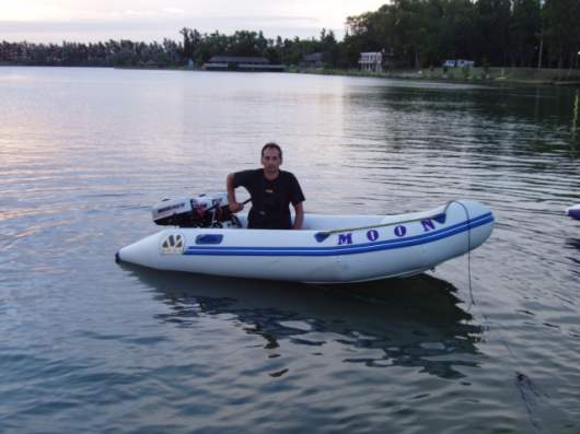 dinghy auxiliary rib. bote auxiliar semirrigido MOON 310 aux alquiler renta servicios especiales