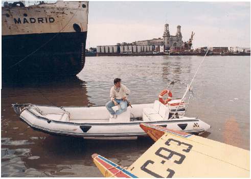 MOON NAV 560 Ocean Rigid Hull Inflatable Boat RIBs Lunamar Boatyards