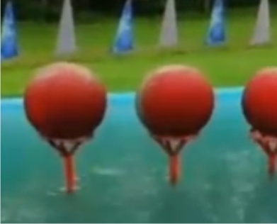 juegos inflables MOON donas anillos esferas pelotas botes chocadores programas tv, entretenimiento, juegos acuaticos, hombre al agua, wipeout juegos acuaticos.