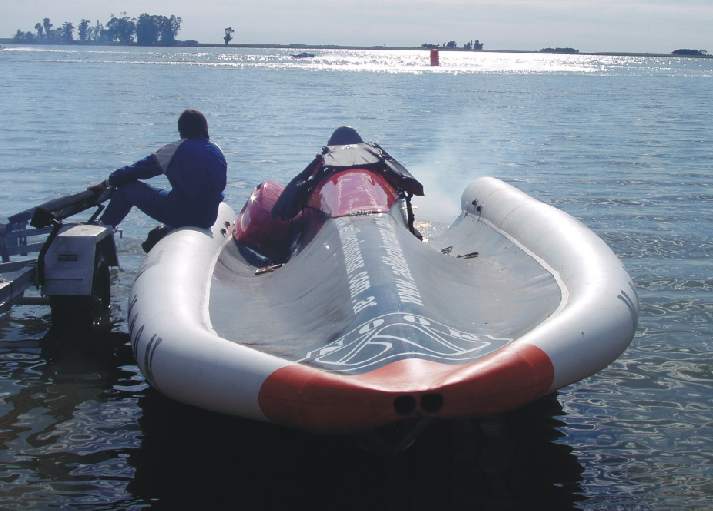 semi rigid hull inflatable Boat MOON RIB lunamar boatyard offshore races UIM