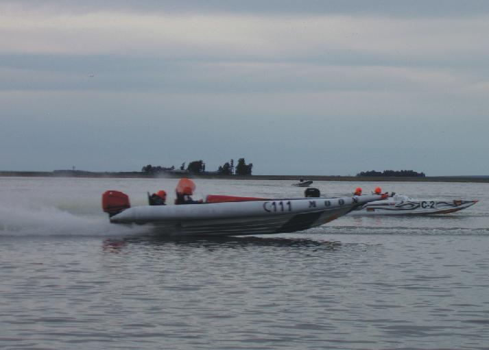 semi rigid hull inflatable Boat MOON RIB lunamar boatyard offshore races UIM