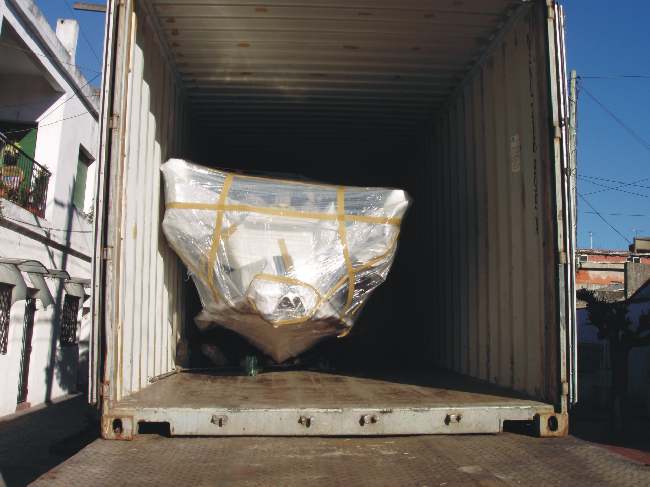 semirrigidos MOON fabricados en Argentina de exportacion a Holanda, Alemania, Belgica, Francia, Inglaterra, España, USA, Chile, Uruguay, etc. Containers de 20, 40 pies, HC, Flat Rack, Consolidados, etc.